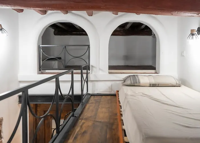 Home Domus Capocci - Rione Monti