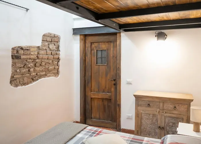 Home Domus Capocci - Rione Monti